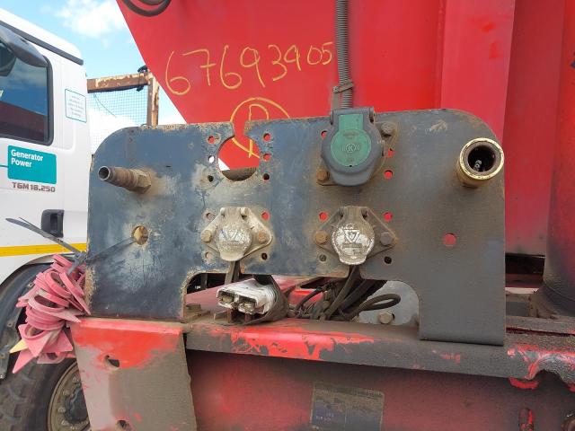 2000 TRAI TRAILER