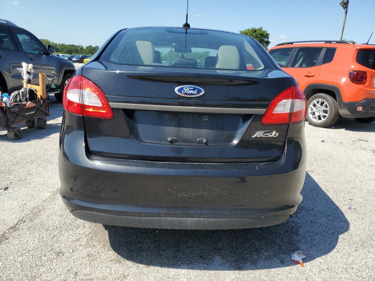2013 Ford Fiesta S VIN: 3FADP4AJ5DM122907 Lot: 70484555