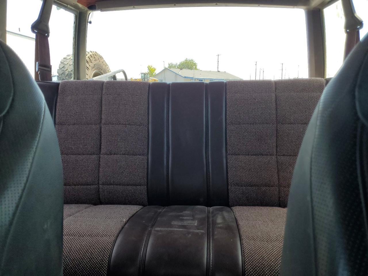 1990 Jeep Cherokee Laredo VIN: 1J4FJ58L8LL265166 Lot: 68045525