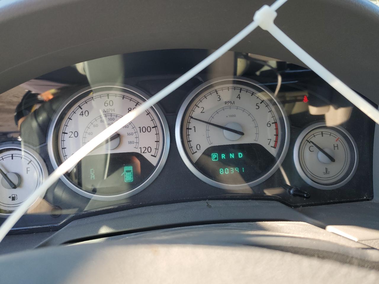 2009 Chrysler Town & Country Touring VIN: 2A8HR541X9R560564 Lot: 70896355