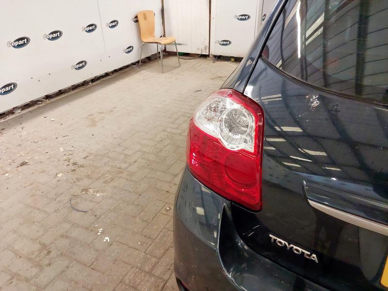 2012 TOYOTA AURIS COLOUR COLLECTION