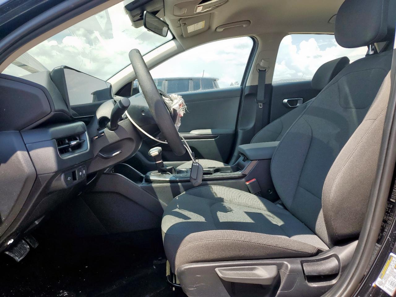 2025 Kia K4 Lx VIN: 3KPFT4DE9SE036567 Lot: 69668885