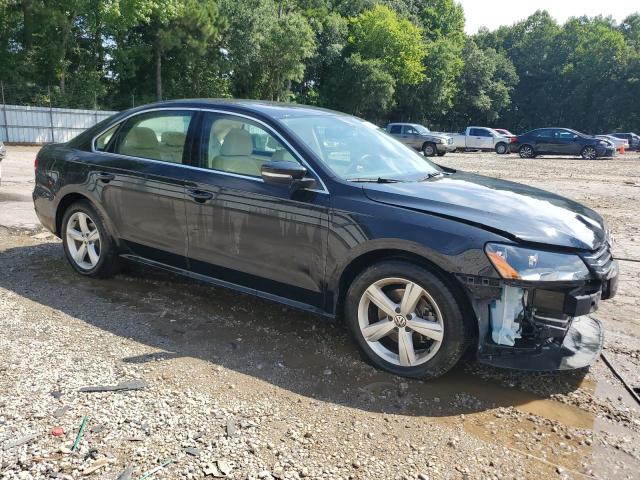 Sedans VOLKSWAGEN PASSAT 2013 Czarny