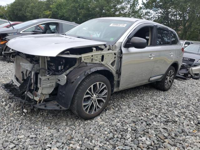  MITSUBISHI OUTLANDER 2018 Srebrny