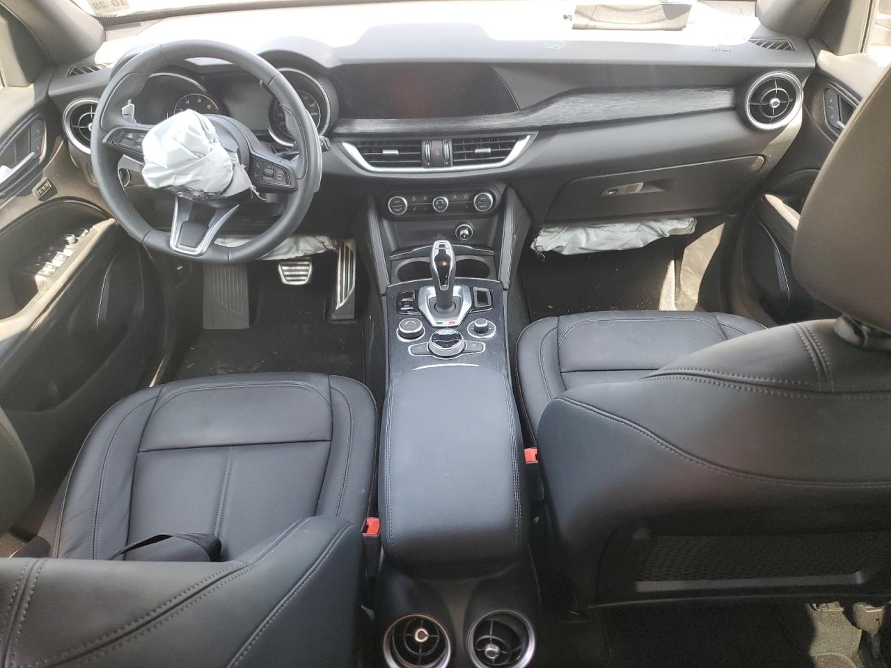 2023 Alfa Romeo Stelvio Sprint VIN: ZASPAKAN9P7D63679 Lot: 67373855