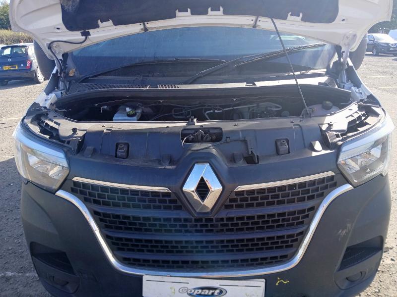 2019 RENAULT MASTER BUSINESS