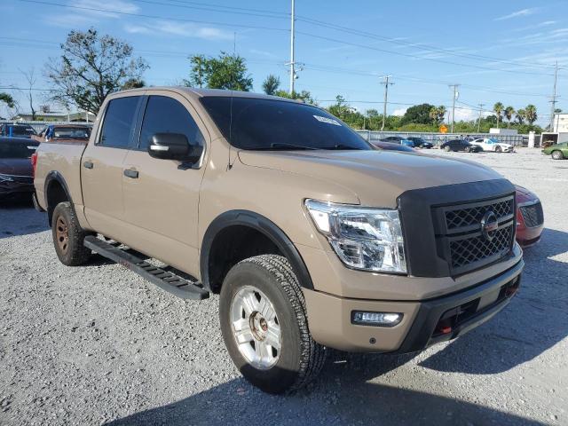  NISSAN TITAN 2020 Brązowy