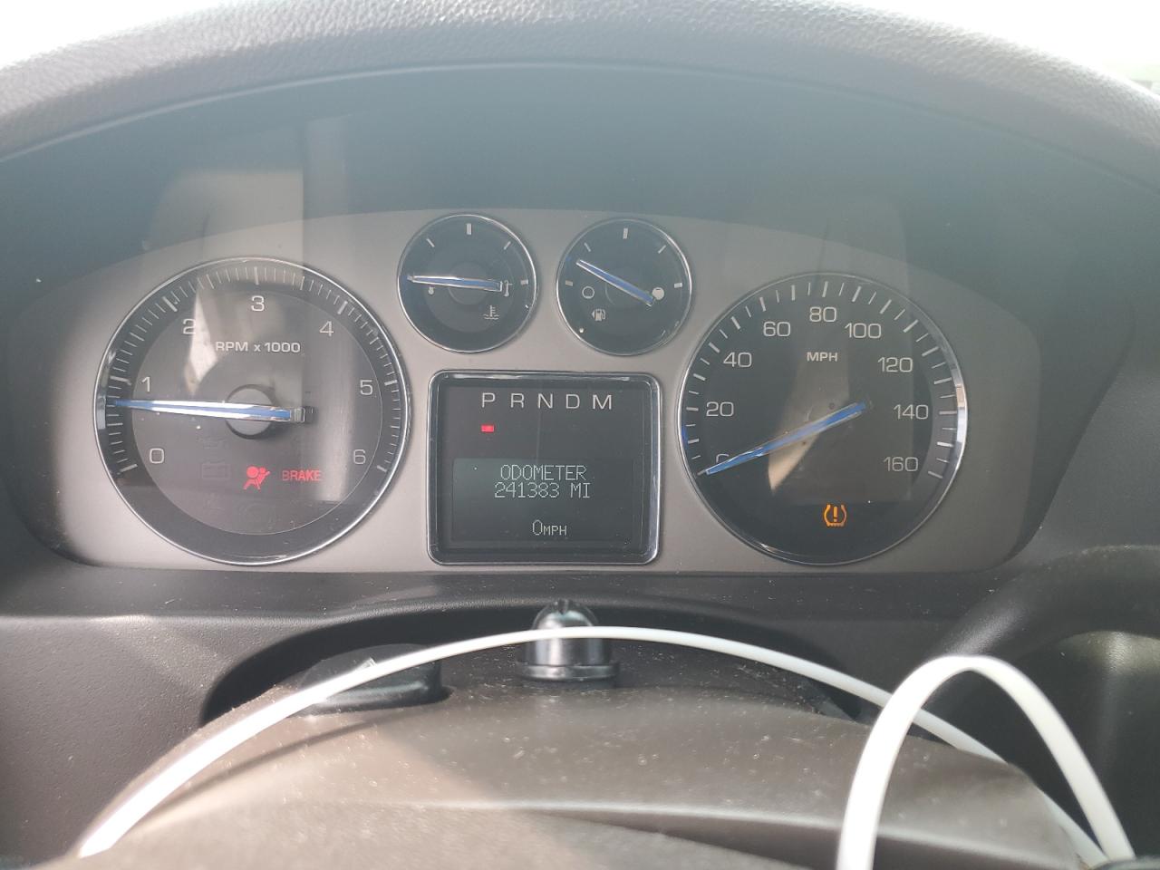 2008 Cadillac Escalade Luxury VIN: 1GYFK63898R215337 Lot: 68522925