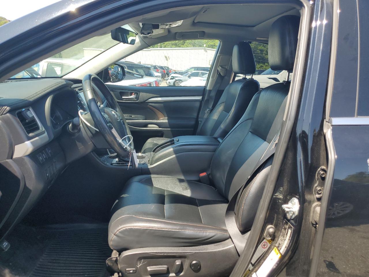 2019 Toyota Highlander Se VIN: 5TDJZRFHXKS603114 Lot: 66489705