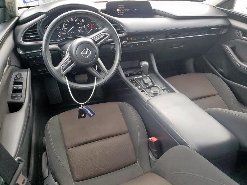  MAZDA 3 2022 Czarny