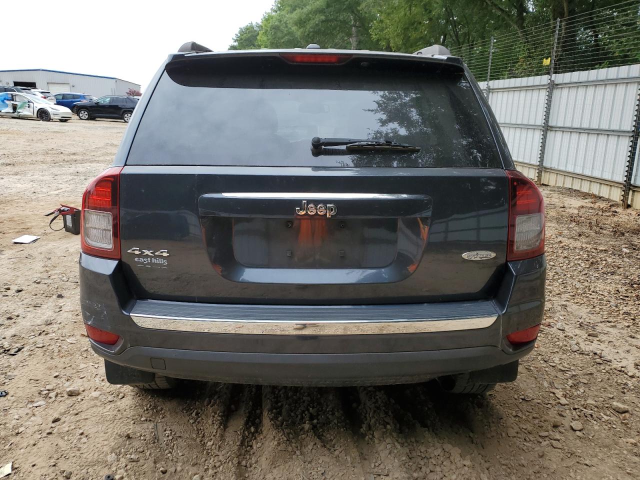 2015 Jeep Compass Latitude VIN: 1C4NJDEB7FD135692 Lot: 70739315