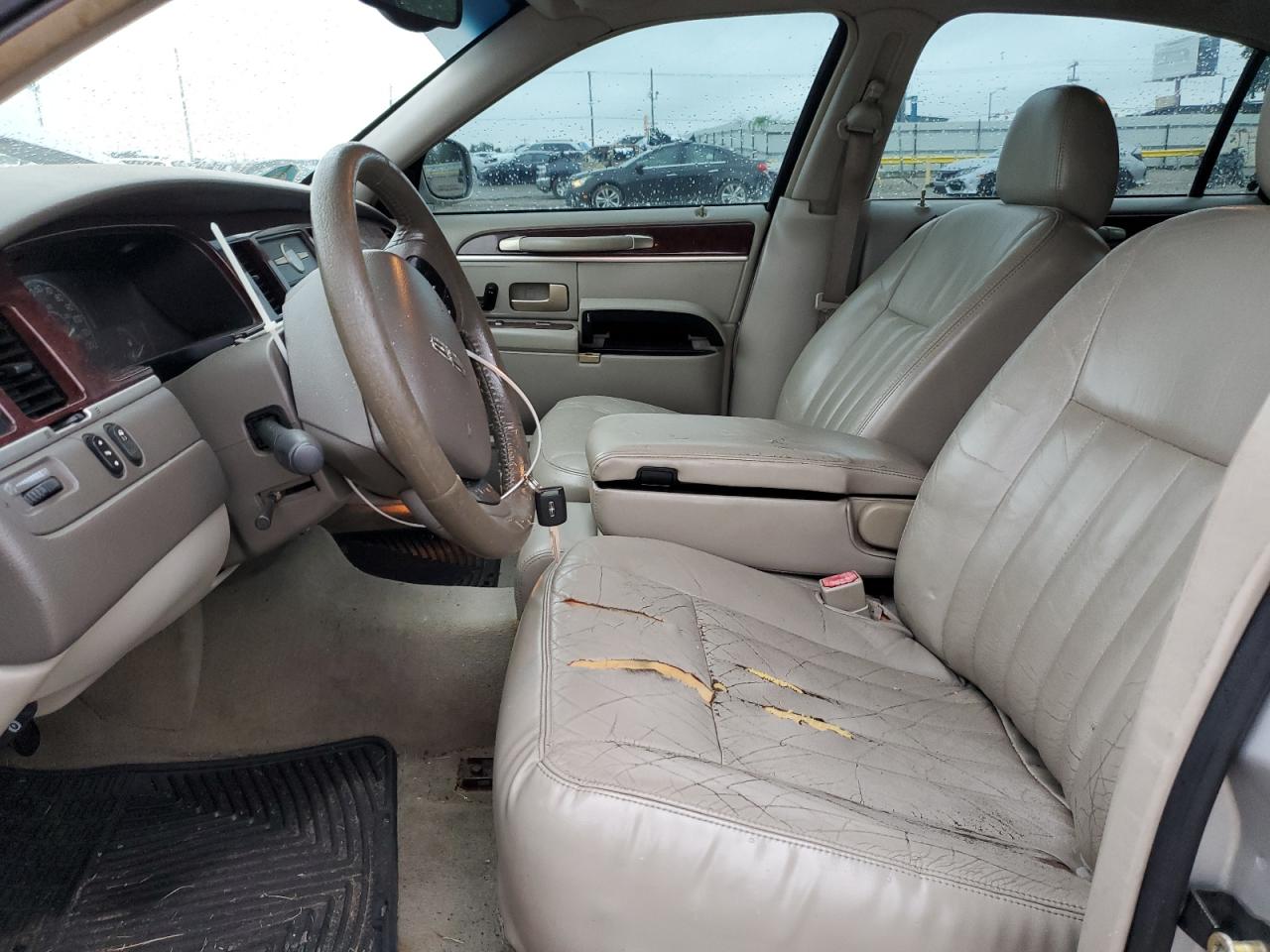 2005 Lincoln Town Car Signature VIN: 1LNHM81W65Y650903 Lot: 69999945