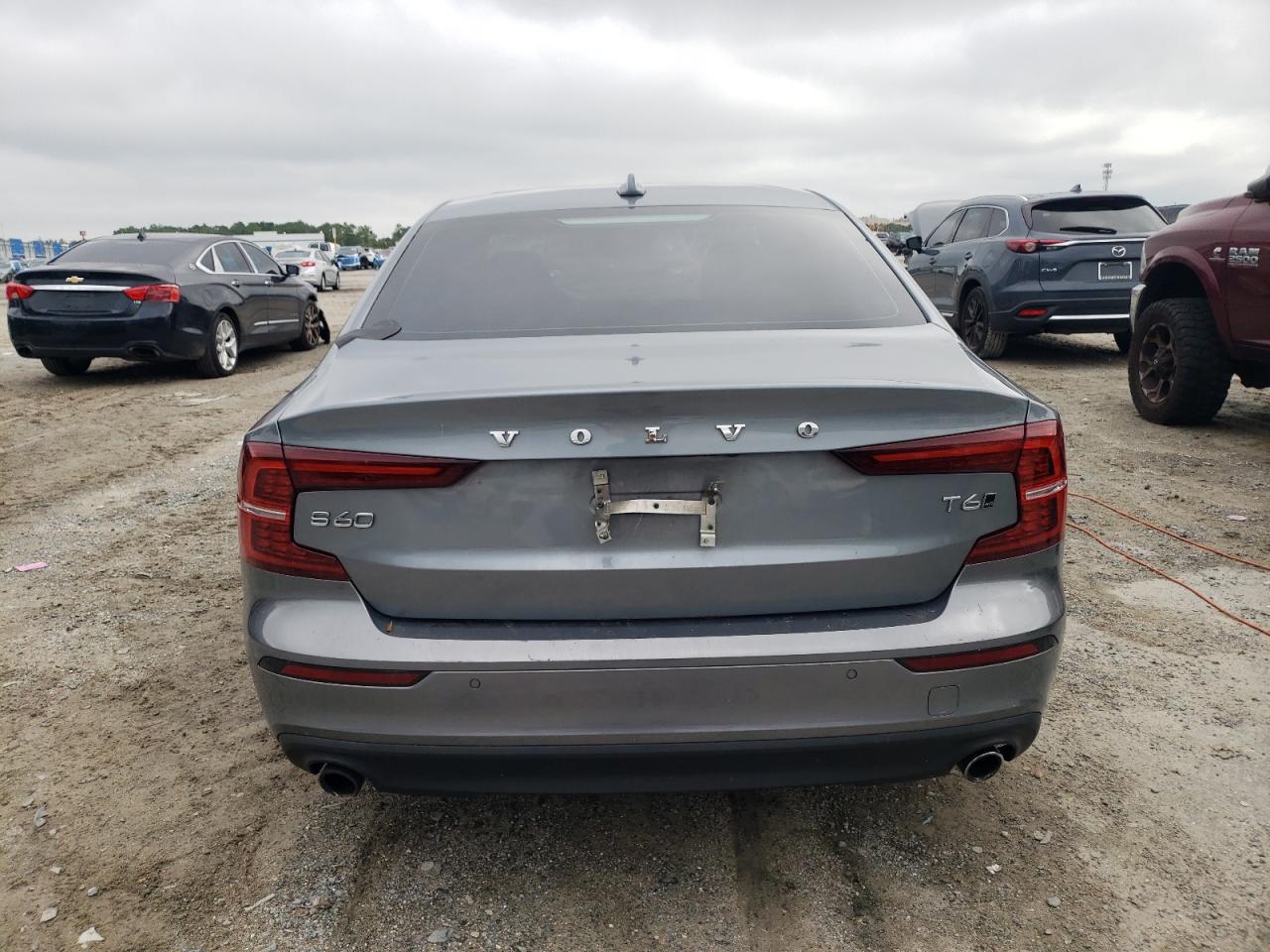 2020 Volvo S60 T6 Momentum VIN: 7JRA22TK1LG03324 Lot: 68137315