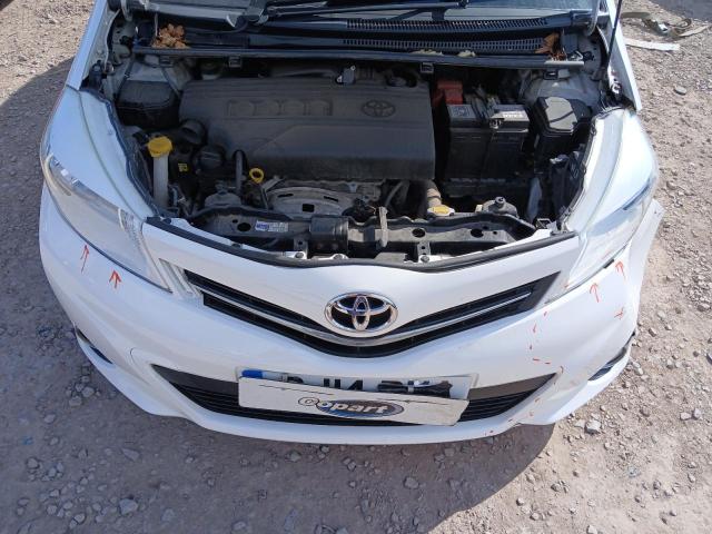 2014 TOYOTA YARIS TREN