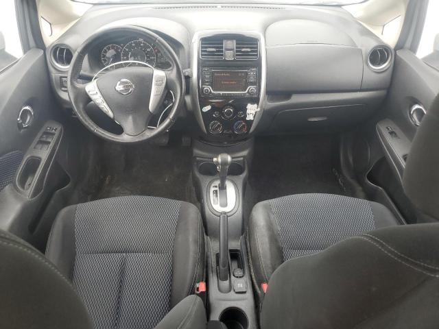 Hatchbacks NISSAN VERSA 2016 Srebrny
