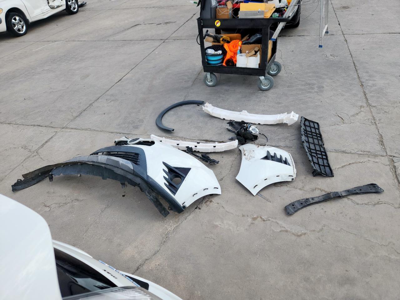 2018 Toyota Prius C VIN: JTDKDTB33J1608208 Lot: 70415265