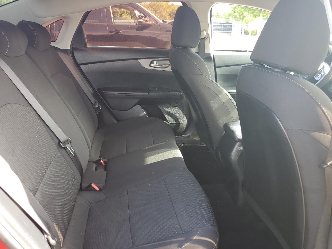 2019 Kia Forte Fe VIN: 3KPF24AD1KE041924 Lot: 70440155