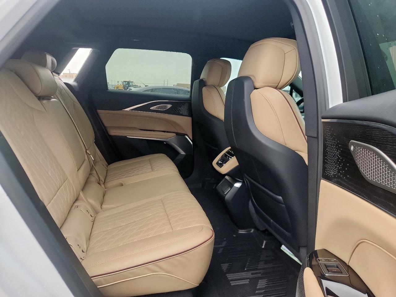 2024 Cadillac Lyriq Luxury VIN: 1GYKPSRL5RZ132655 Lot: 70844035