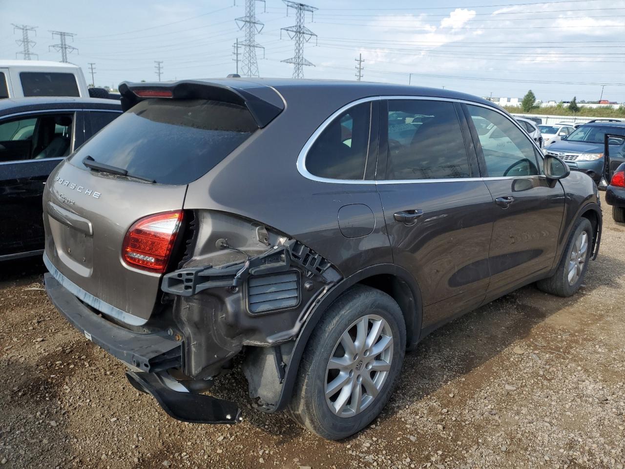 2014 Porsche Cayenne beige suv gas WP1AA2A25ELA95785 photo #4