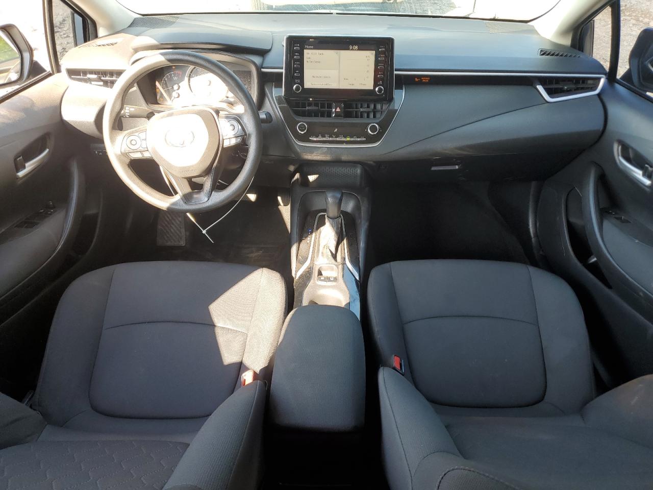 2020 Toyota Corolla Le VIN: 5YFEPRAEXLP042878 Lot: 68079645