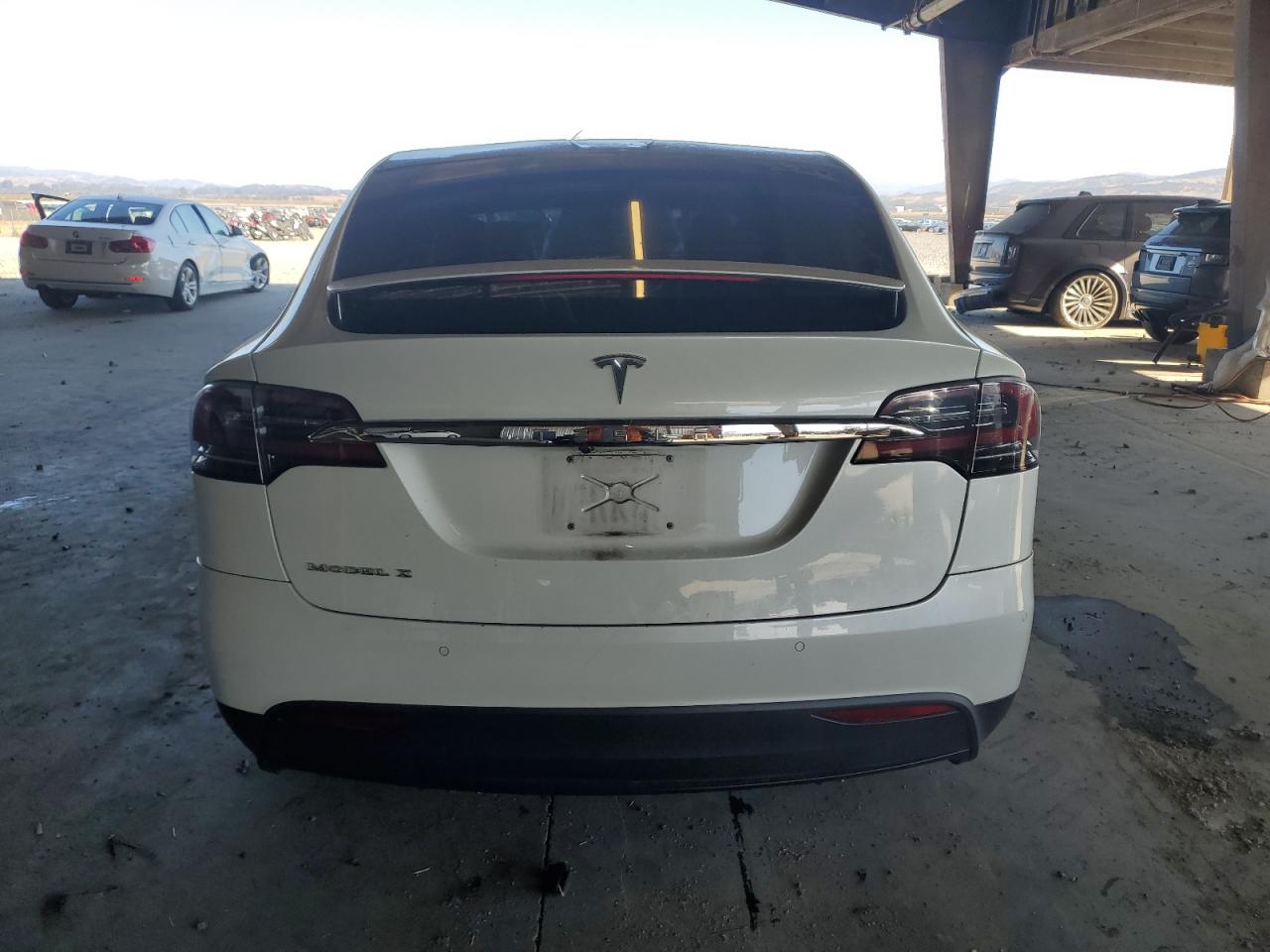 2016 Tesla Model X VIN: 5YJXCBE20GF012088 Lot: 70750395