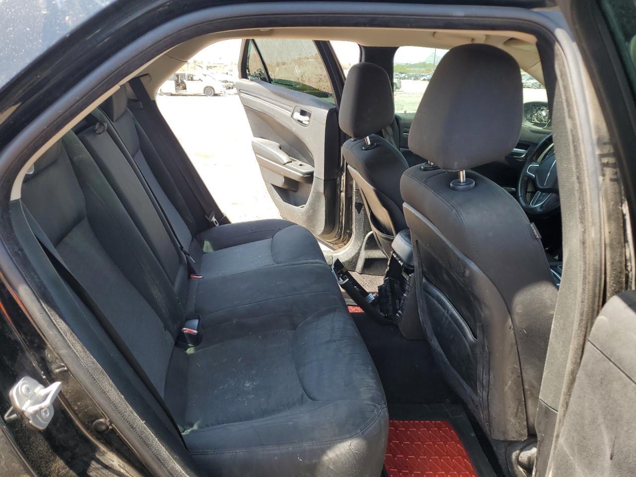 2018 Chrysler 300 Touring VIN: 2C3CCAAG7JH330984 Lot: 70299165