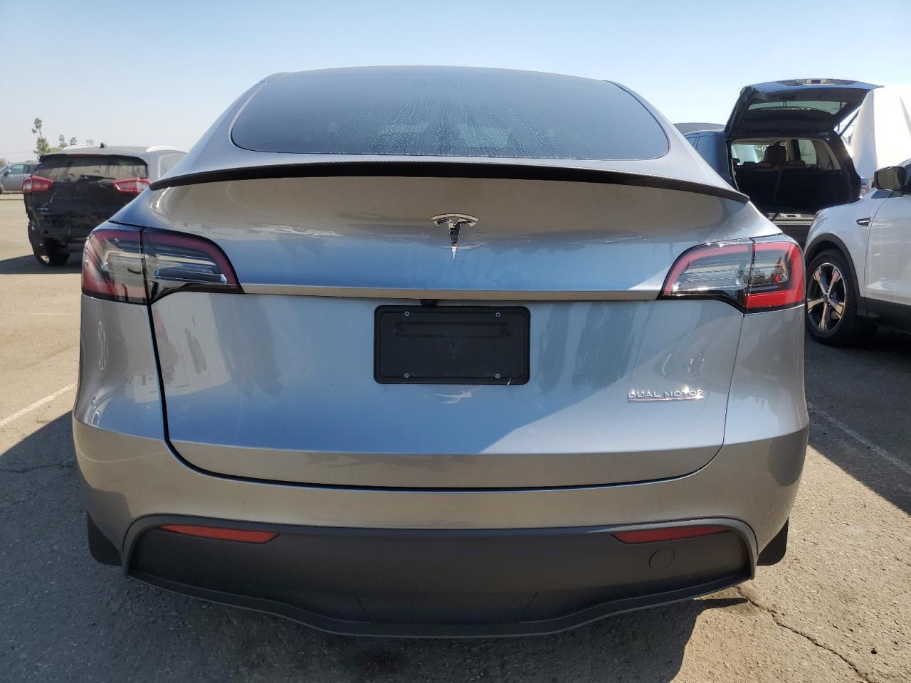 7SAYGDEF4RA300531 2024 Tesla Model Y