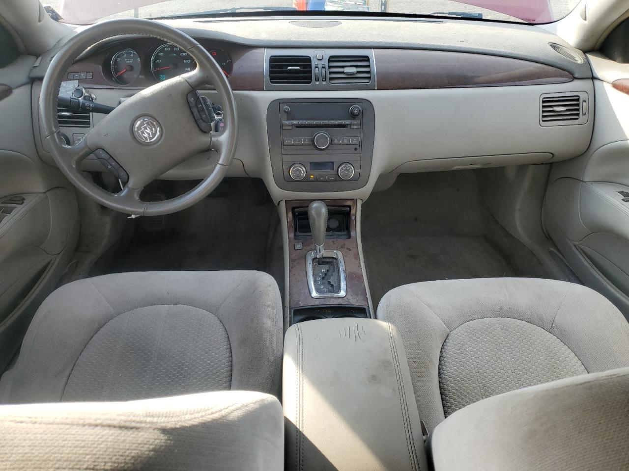 1G4HA5EM7AU137774 BUICK LUCERNE 2010 RED Photo 8