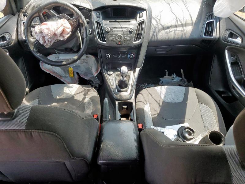  FORD FOCUS 2016 Белы