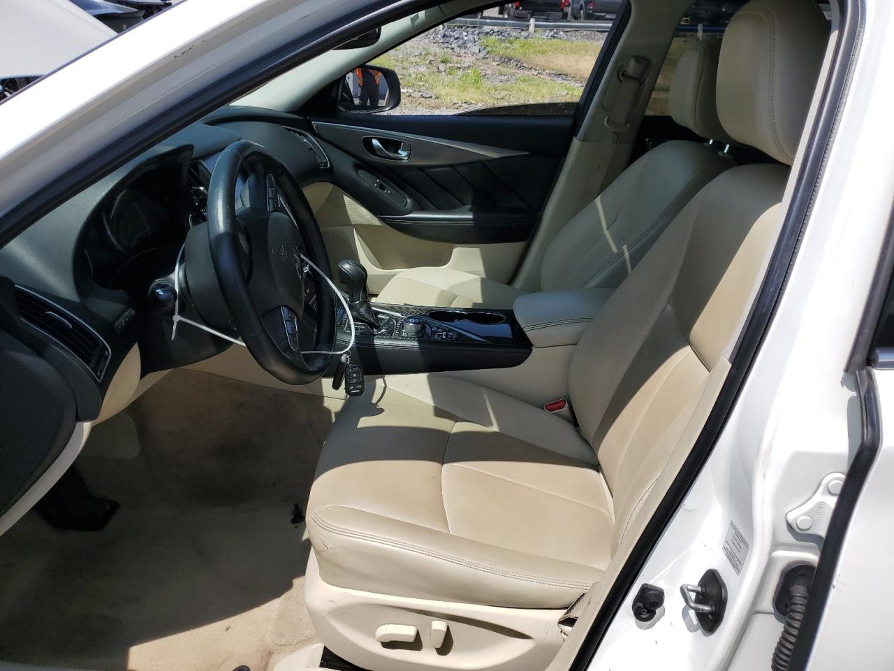 2015 Infiniti Q50 Base VIN: JN1BV7AR0FM420085 Lot: 67736485