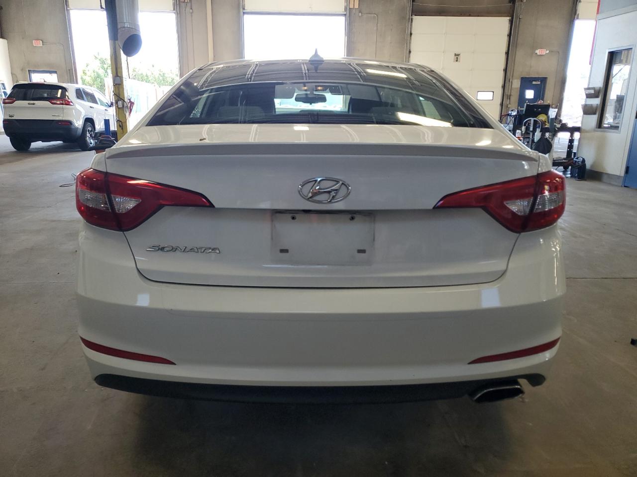 2015 Hyundai Sonata Se VIN: 5NPE24AFXFH159209 Lot: 70350805