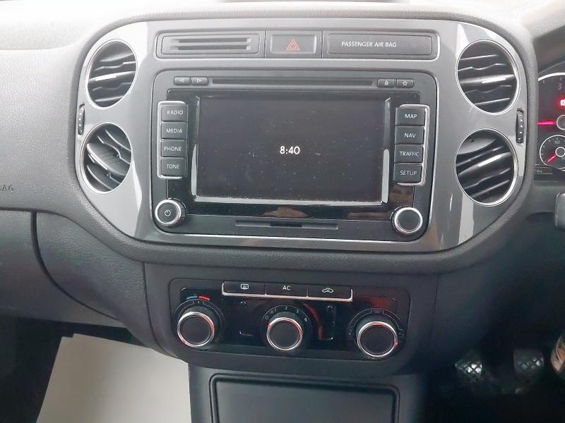 2012 VOLKSWAGEN TIGUAN S T