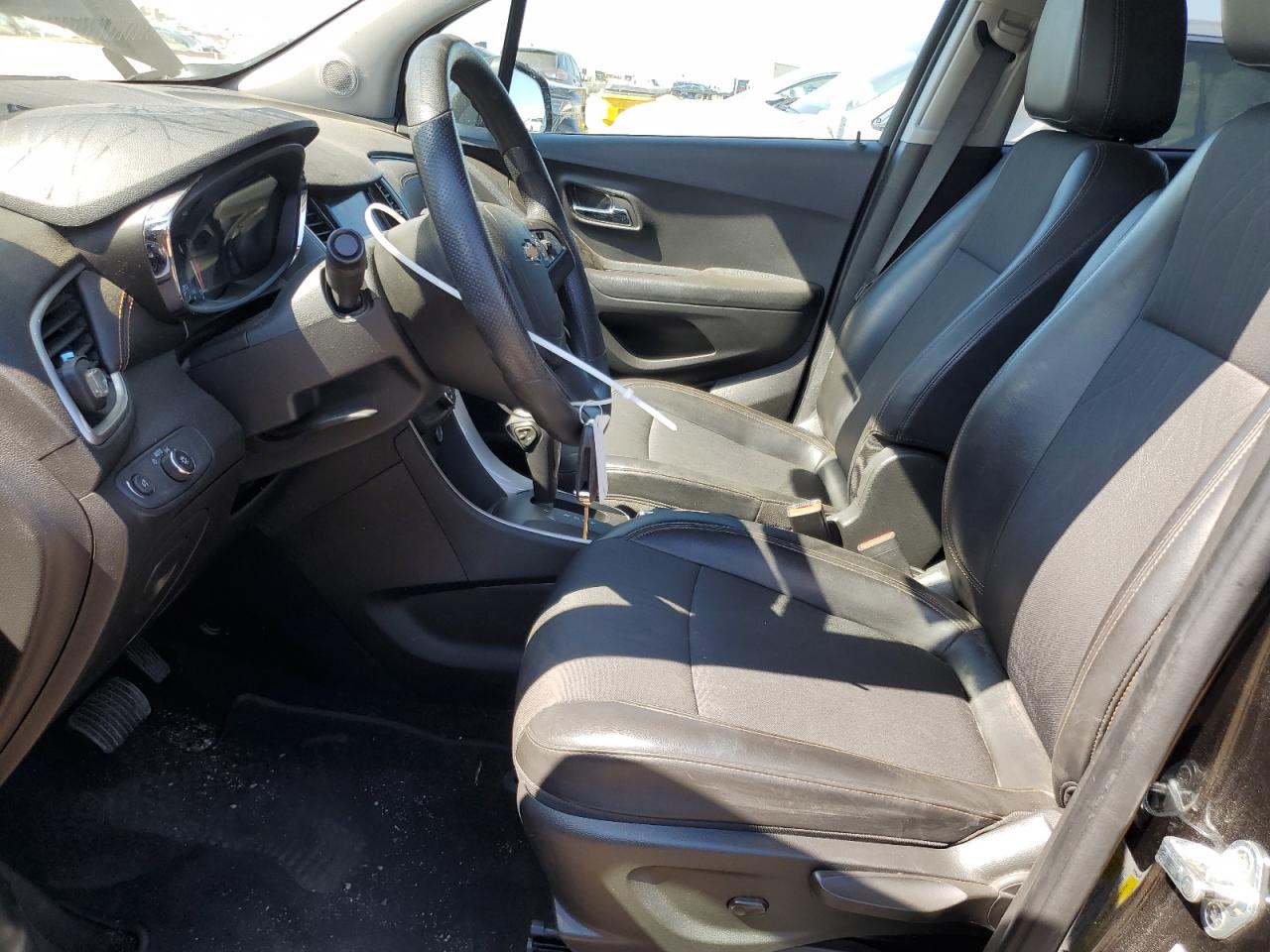 2021 Chevrolet Trax 1Lt VIN: KL7CJPSM0MB375560 Lot: 68552195