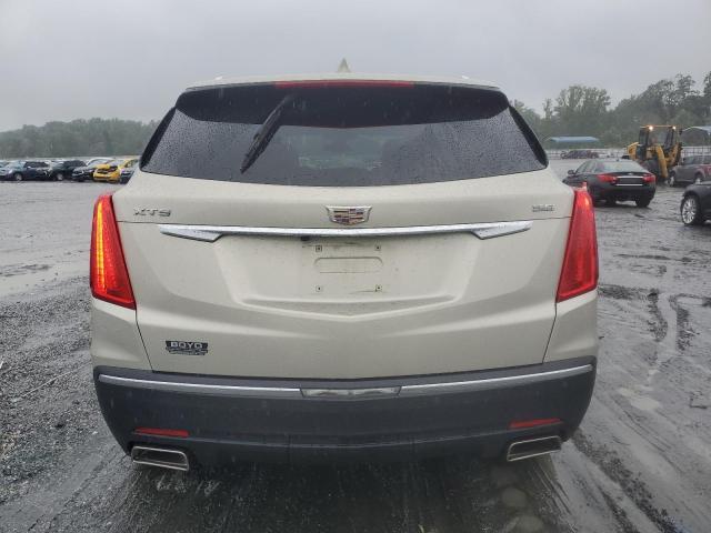  CADILLAC XT5 2017 Кремовый