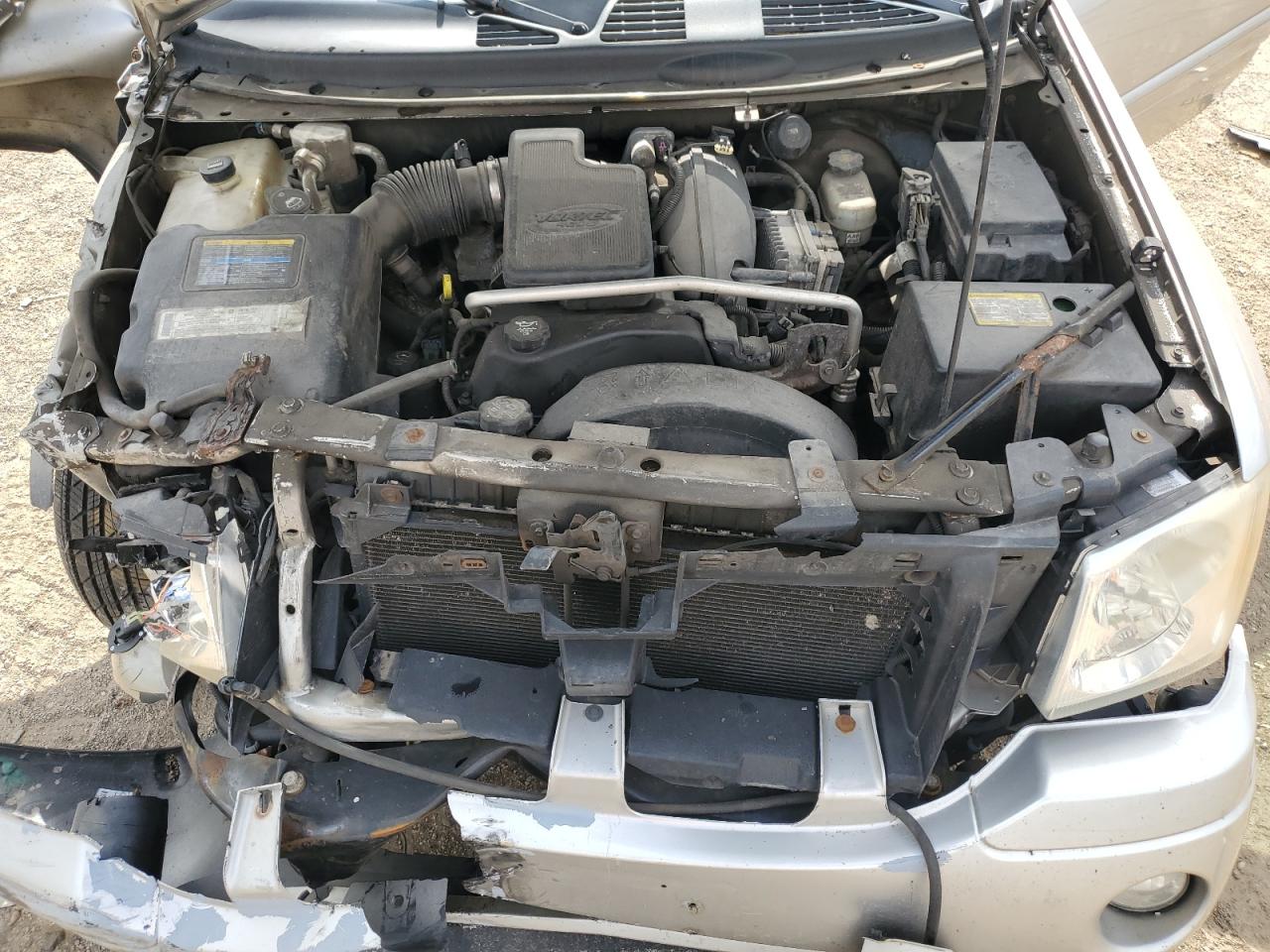 2004 GMC Envoy VIN: 1GKDT13S242399035 Lot: 69839145