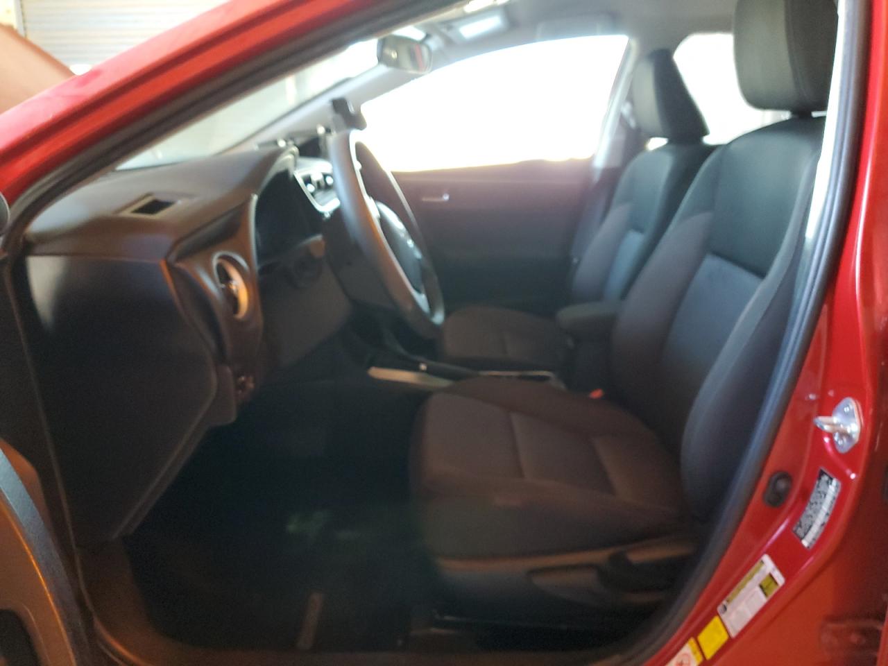 2017 Toyota Corolla L VIN: 5YFBURHE5HP706805 Lot: 69063835