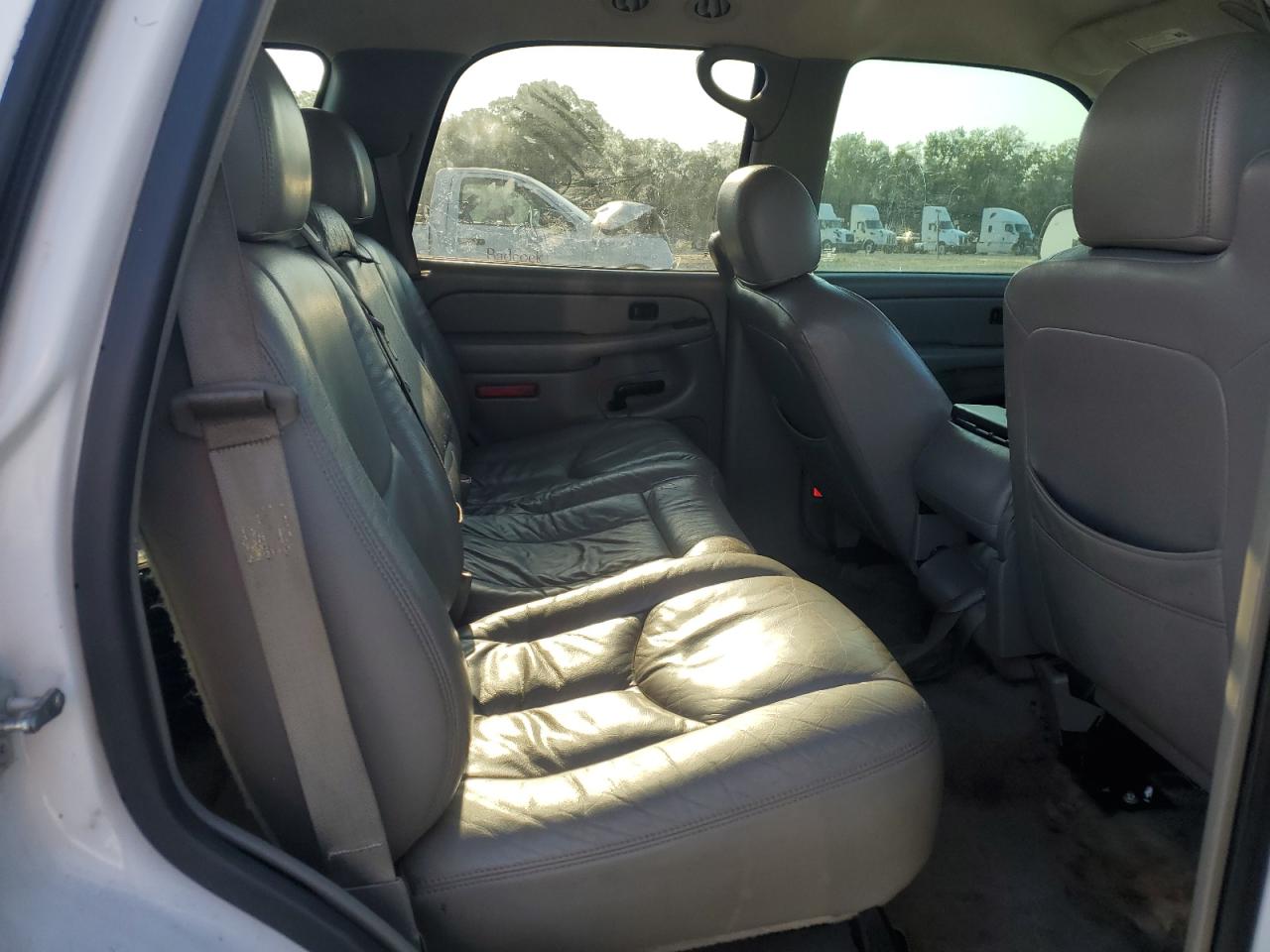 2005 Chevrolet Tahoe C1500 VIN: 1GNEC13V35R264642 Lot: 70275105