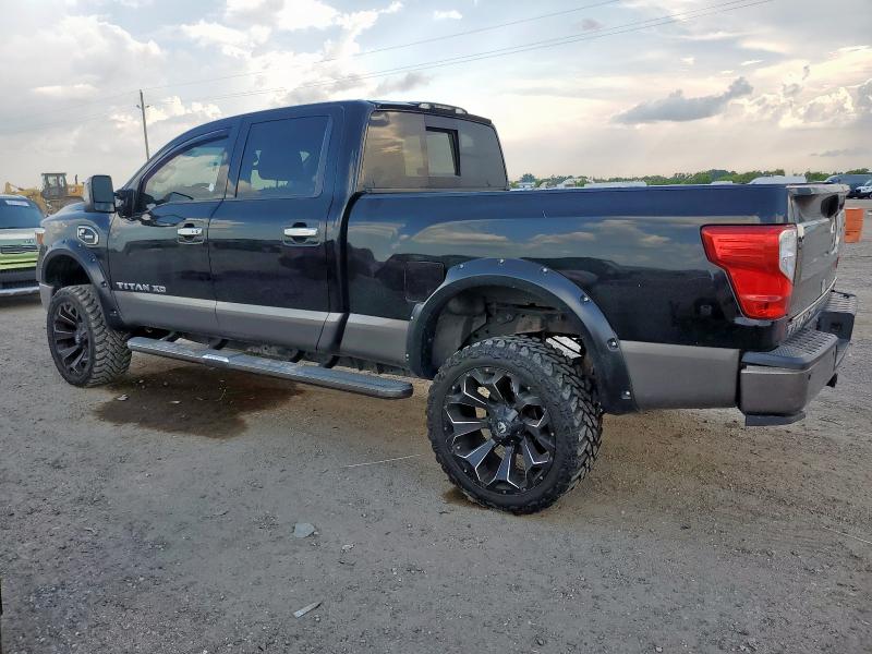  NISSAN TITAN 2018 Black