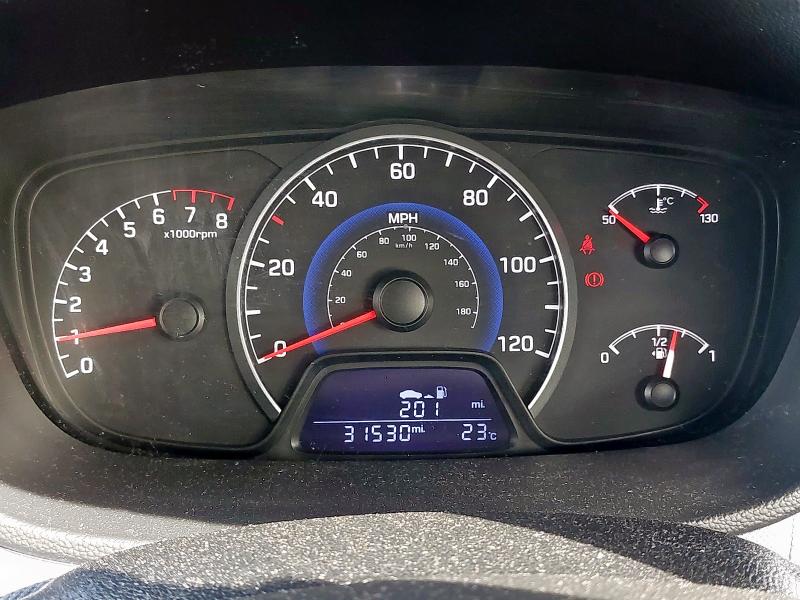 2016 HYUNDAI I10 SE