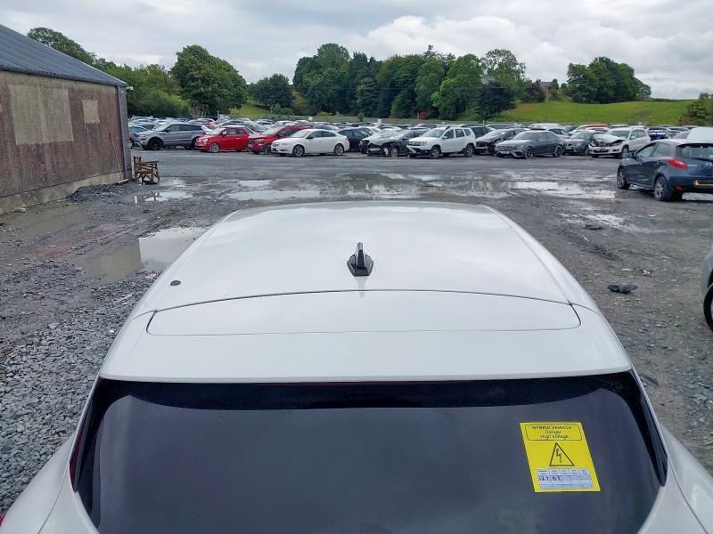 2022 RENAULT CLIO 1.6 E-TECH HYBRID 140 RS LINE 5DR AUTO