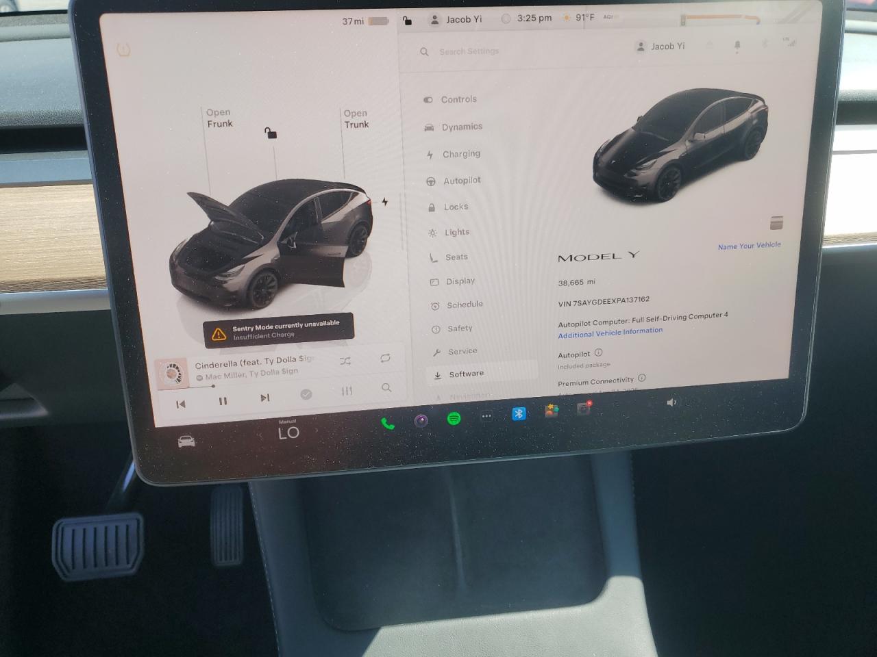 2023 Tesla Model Y VIN: 7SAYGDEEXPA137162 Lot: 68489015