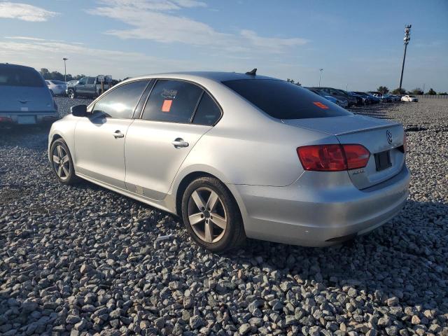  VOLKSWAGEN JETTA 2012 Srebrny