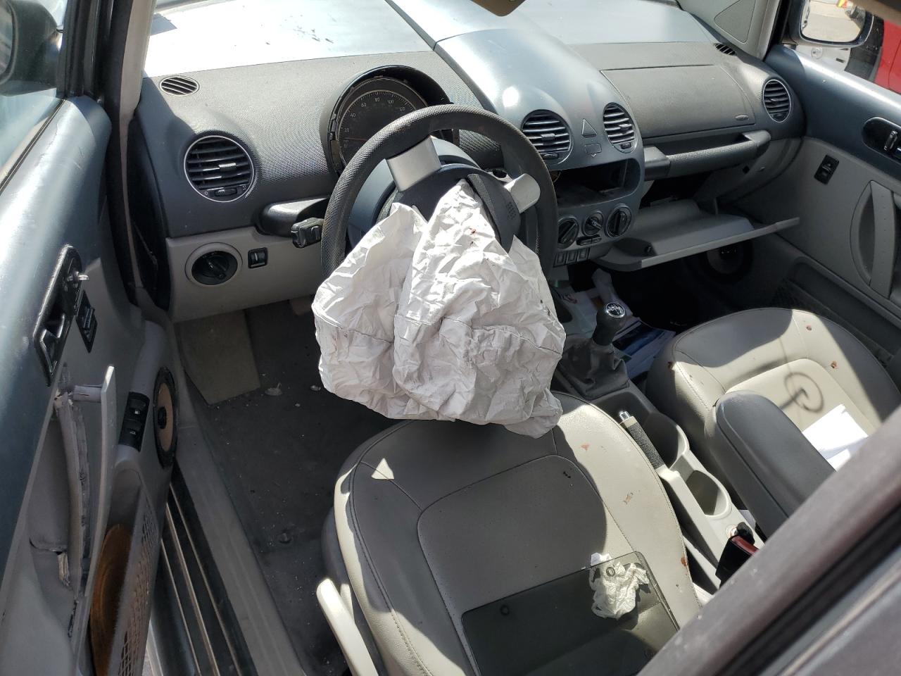 2007 Volkswagen New Beetle 2.5L VIN: 3VWEW31C77M522000 Lot: 70344285