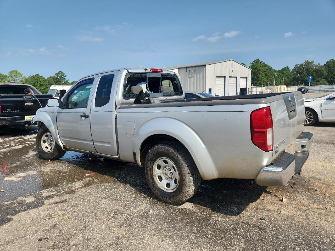 2007 Nissan Frontier King Cab Xe silver null gas 1N6BD06T37C400218 photo #3