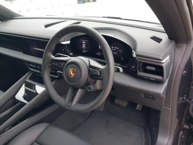 2024 PORSCHE MACAN 4