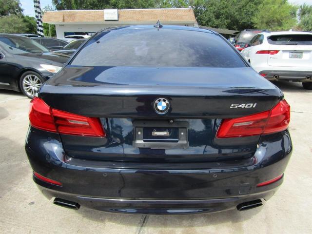  BMW 5 SERIES 2018 Синий