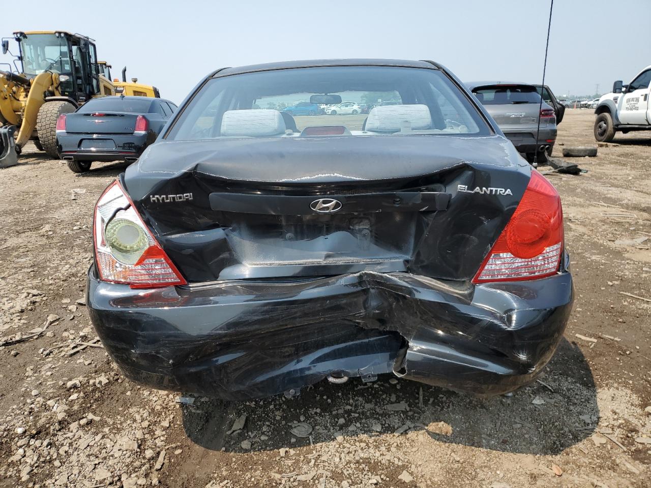 2004 Hyundai Elantra Gls VIN: KMHDN46D34U777741 Lot: 67405125