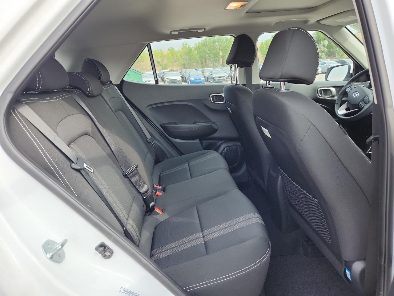 2023 Hyundai Venue Sel VIN: KMHRC8A37PU261680 Lot: 68486905