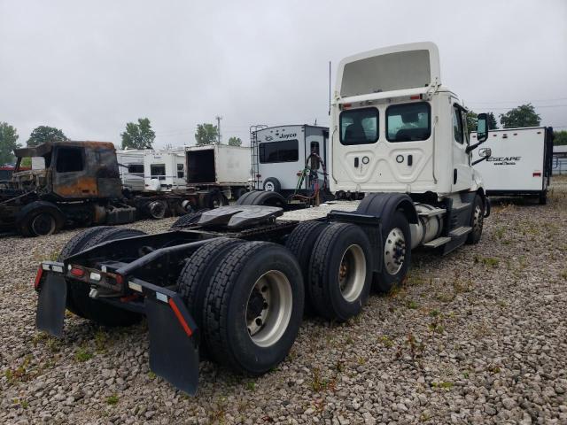 2022 FREIGHTLINER CASCADIA 1 - TRUCKS SEMI TRUCK