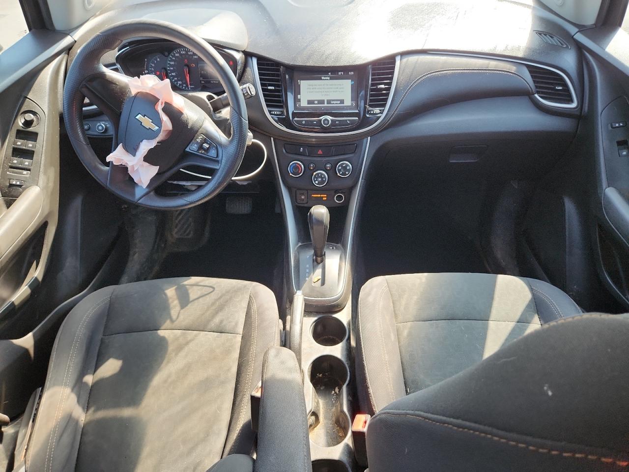 2017 Chevrolet Trax Ls VIN: 3GNCJNSB0HL289702 Lot: 68329495